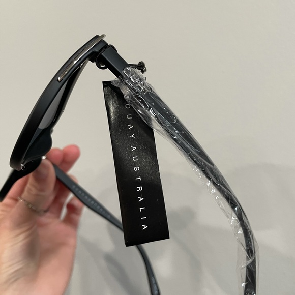 NWT Quay black cat eye sunglasses main image 2